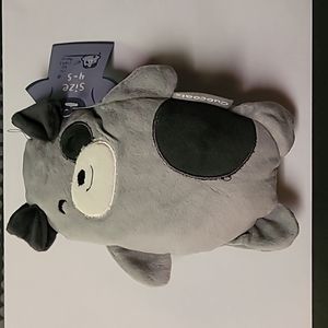 Toddler Shirt turns in stuffed animal